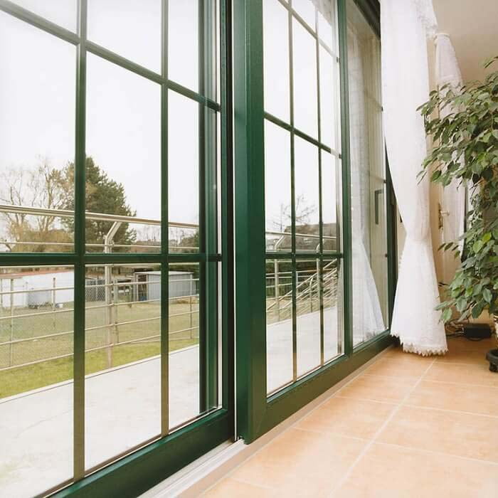 Пластиковые двери Rehau фото